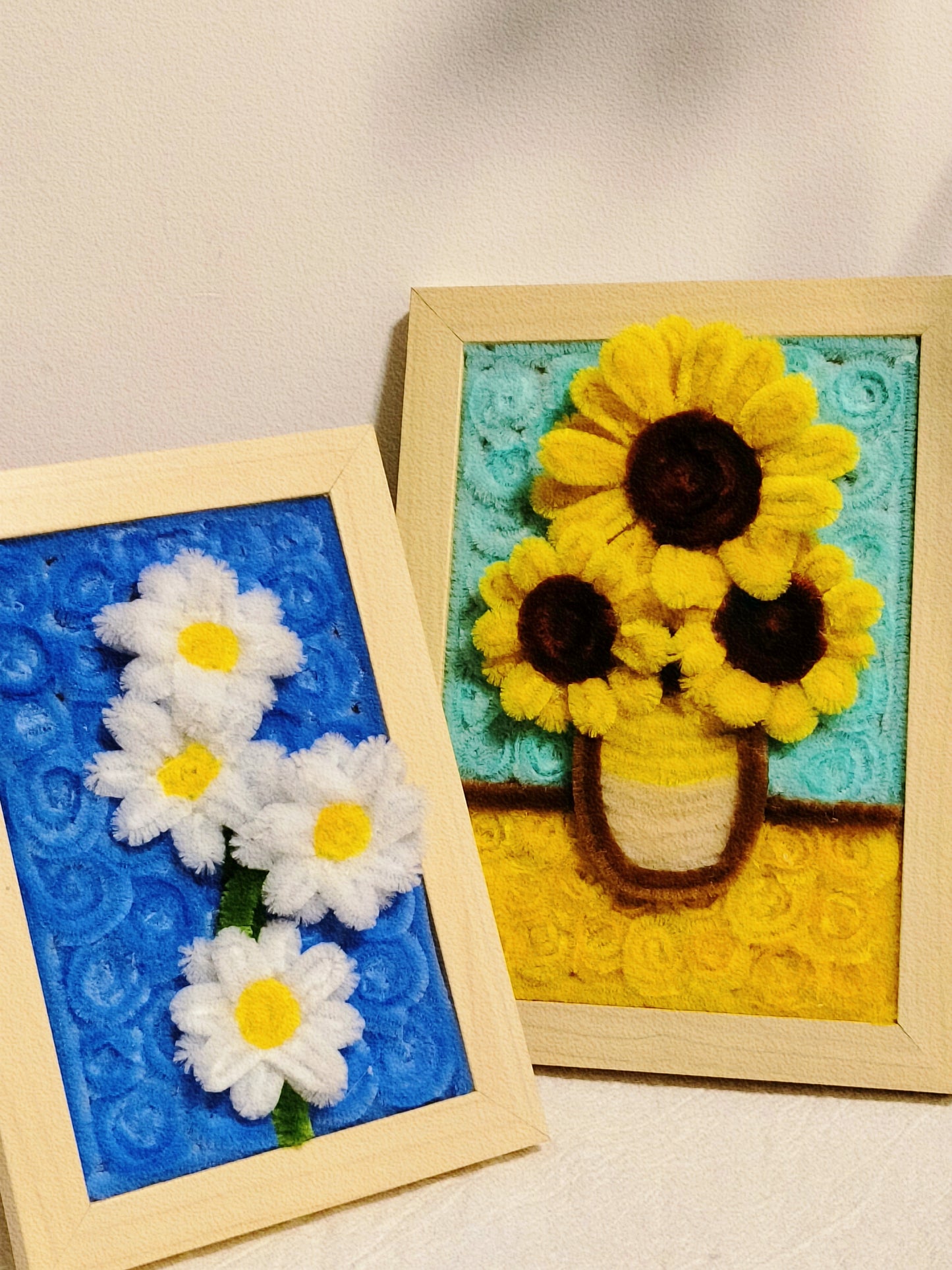 🌻 Van Gogh Sunflower-Inspired Pipe Cleaner Diorama Frame 🌻