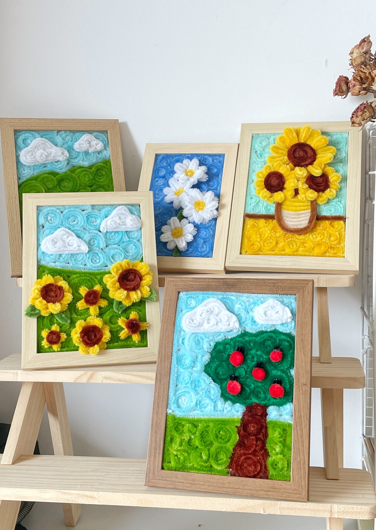 🌻 Van Gogh Sunflower-Inspired Pipe Cleaner Diorama Frame 🌻